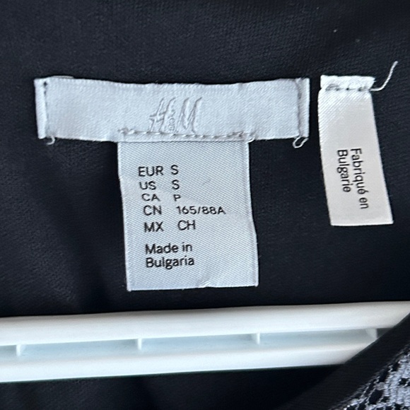 H&M Grey Lace Dress Small - Picture 3 of 3